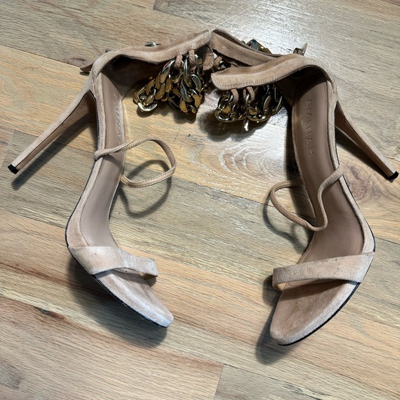 Aminah Abdul Jillil Shoes - Picture 2 of 5